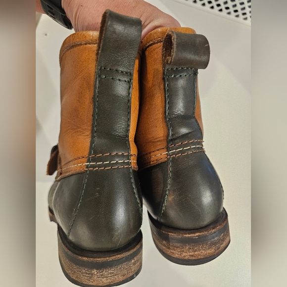 Frye Womans Size 5.5 Veronica Shearling Duck Boot - Picture 7 of 9